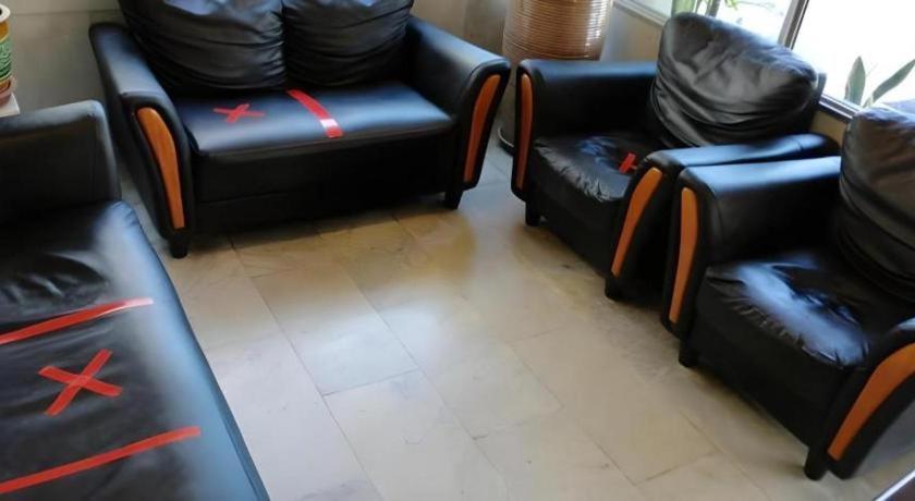 Regent Hotel Бинтулу Екстериор снимка