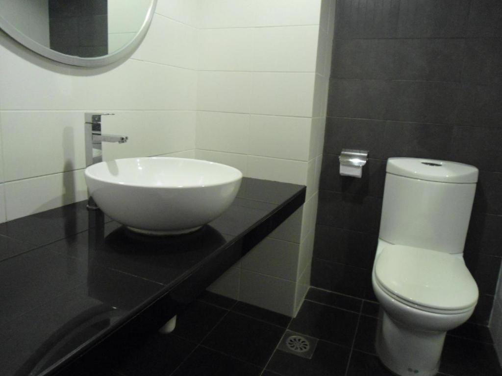 Regent Hotel Бинтулу Екстериор снимка