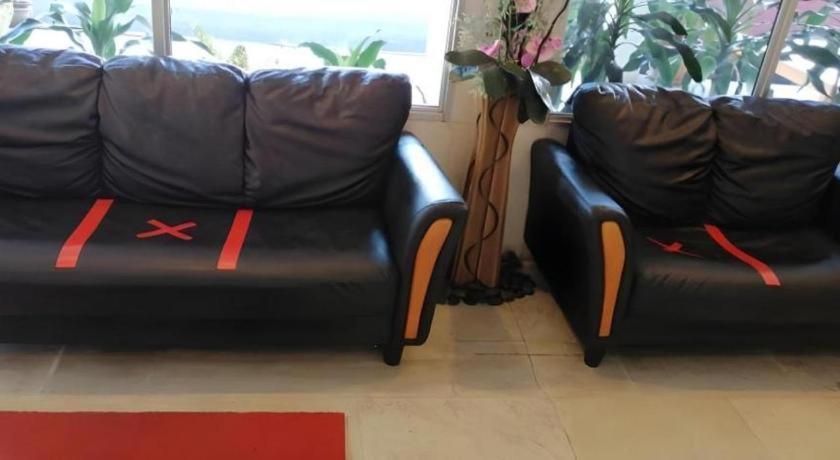 Regent Hotel Бинтулу Екстериор снимка