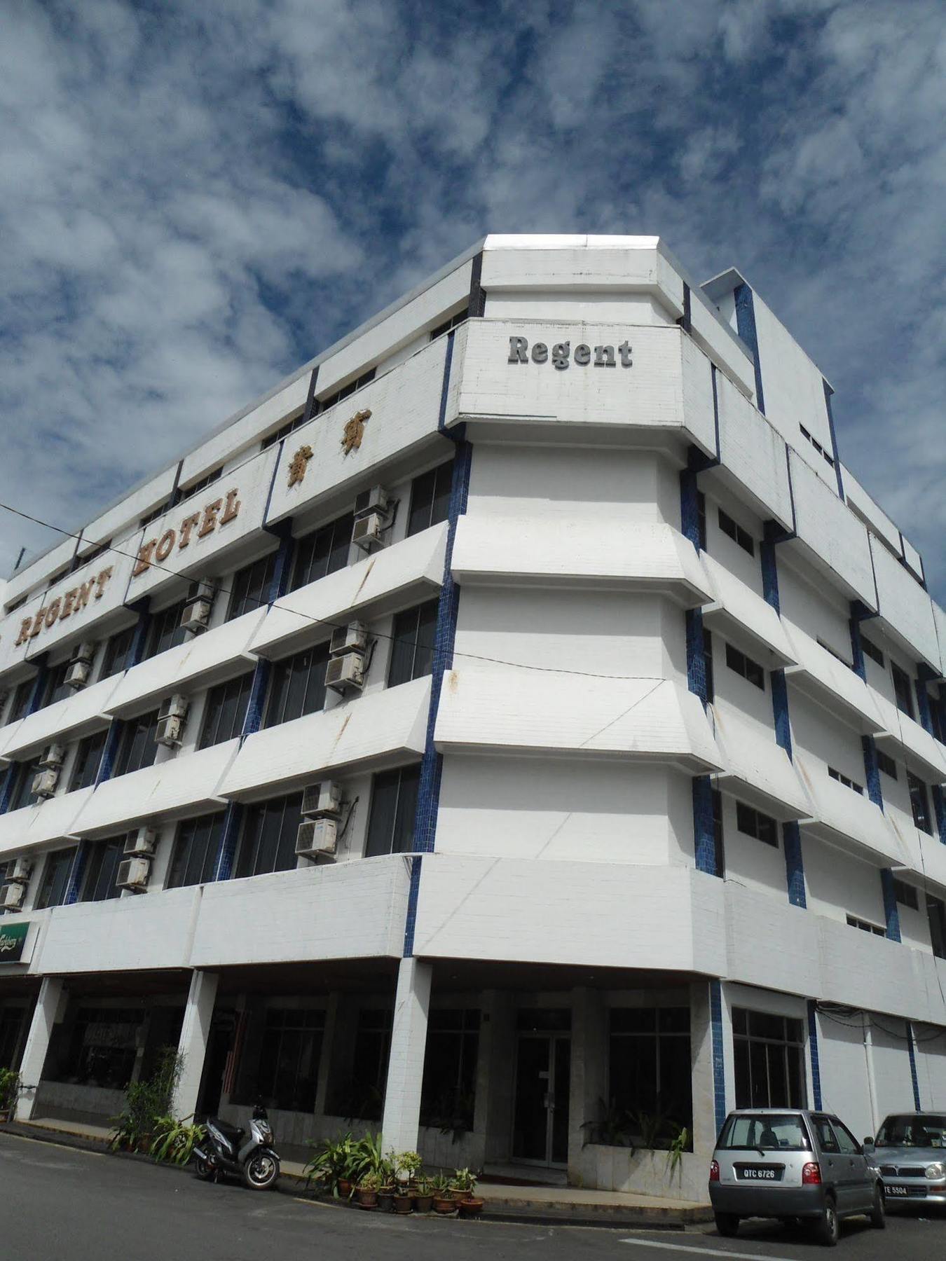 Regent Hotel Бинтулу Екстериор снимка